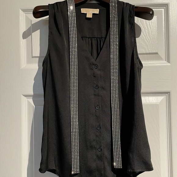 Michael Kors sleeveless button up blouse. - Picture 1 of 4
